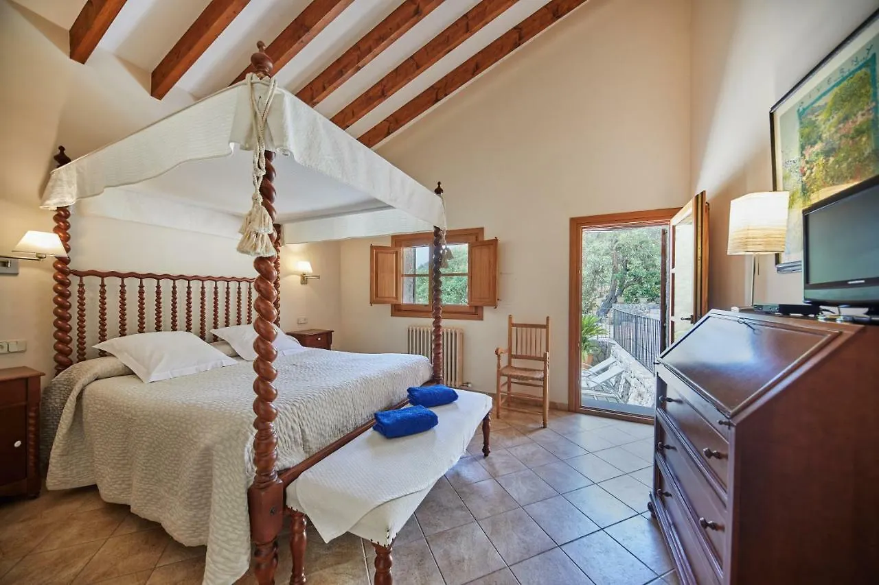 Agroturismo Alqueria Blanca Bunyola Farm stay